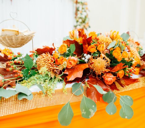 Table Skirting Designs  Ideas for Fabric Swags for Bridal Head Tables
