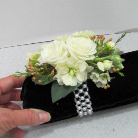make your own corsage